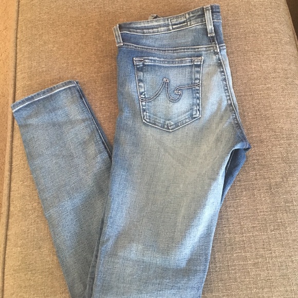 AG distressed super skinny legging in 18Y Rip-SOLD - Picture 2 of 8