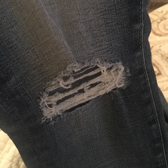 AG distressed super skinny legging in 18Y Rip-SOLD - Picture 6 of 8