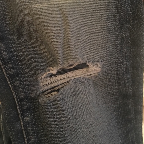 AG distressed super skinny legging in 18Y Rip-SOLD - Picture 7 of 8