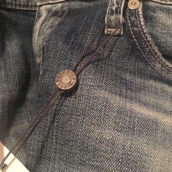 AG distressed super skinny legging in 18Y Rip-SOLD - Picture 8 of 8