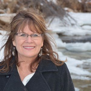 Meet your Posher, Lynn