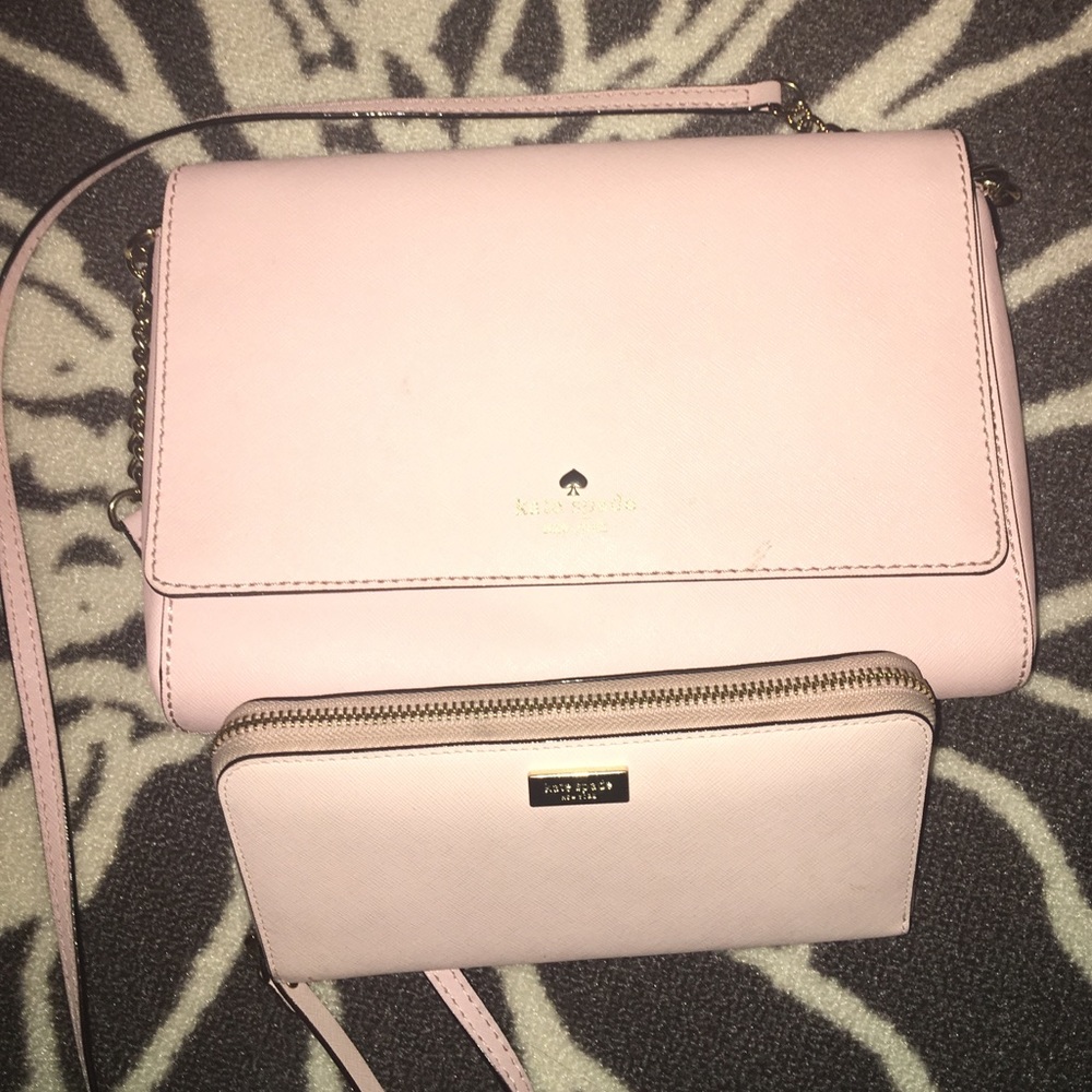 Kate Spade ♠️Charlotte Street Alek Wallet Included