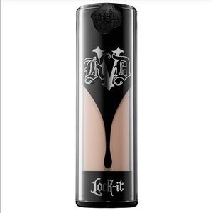 Kat Von D lock it foundation