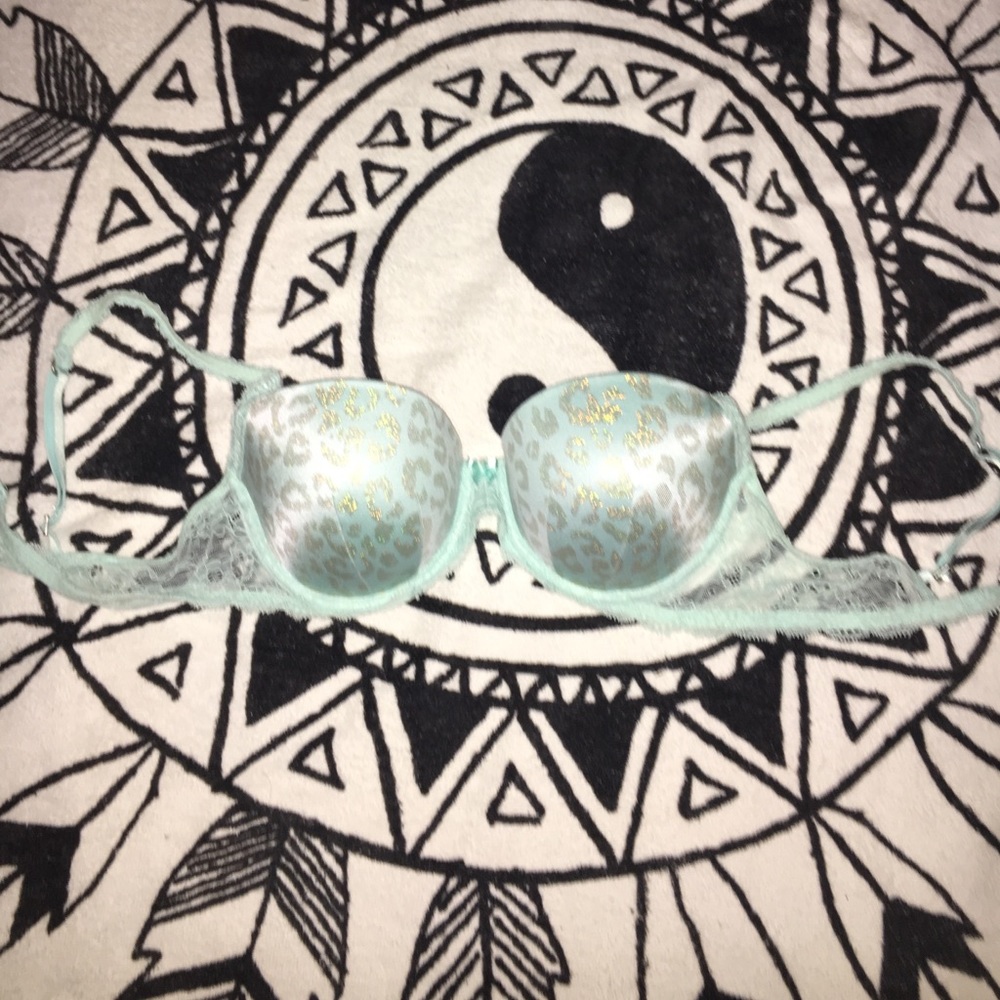 Light blue Victoria's Secret leopard push-up bra