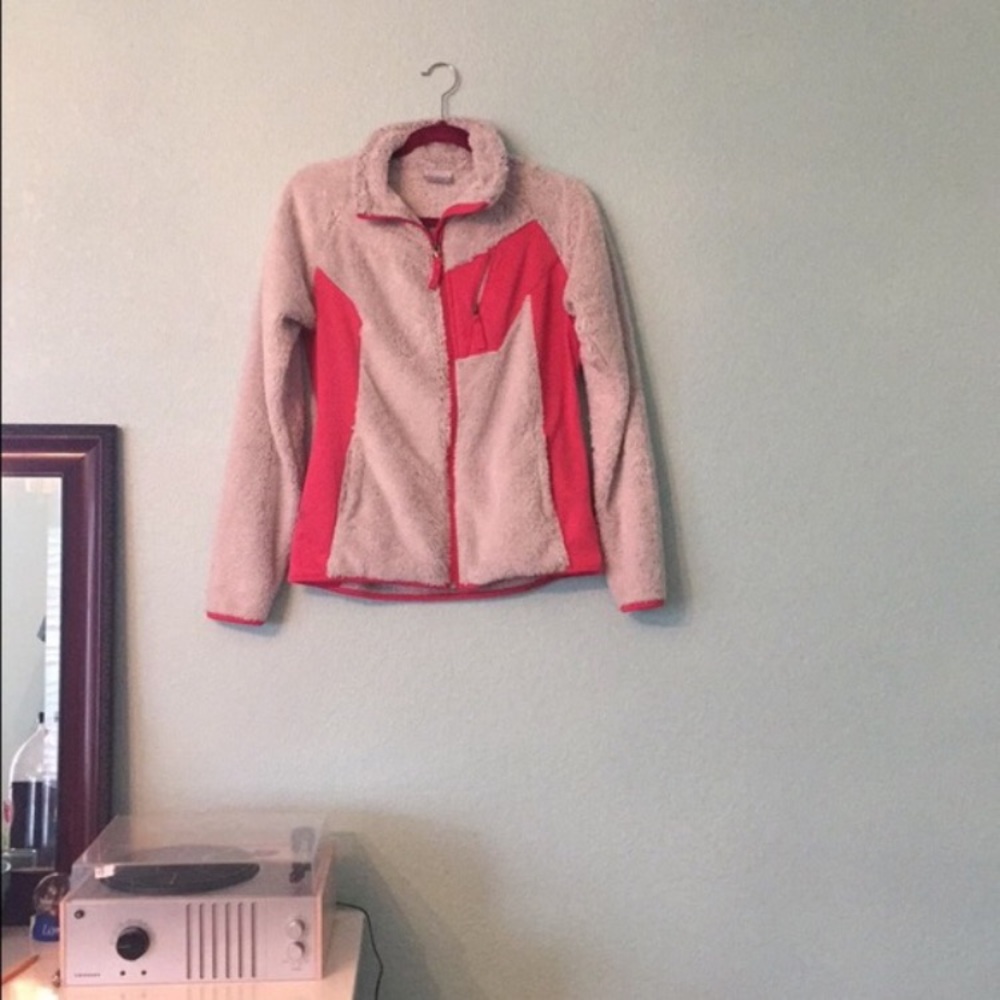 Columbia fuzzy jacket