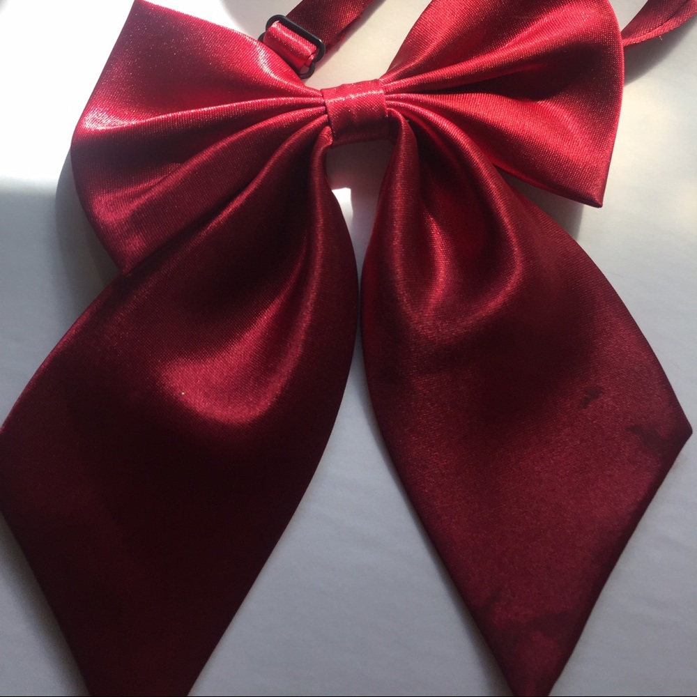 red bow toe pin scarf adjustable lock