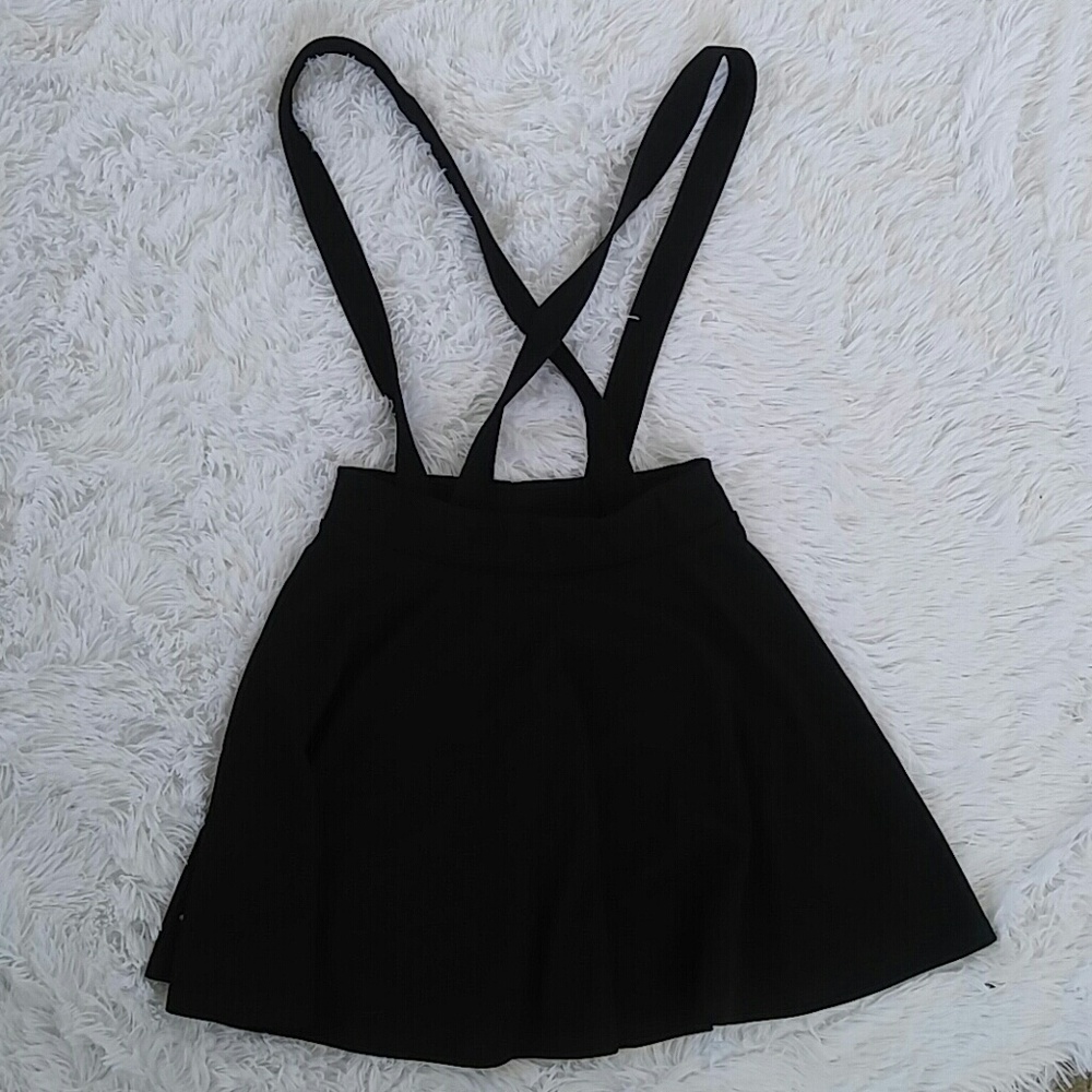Skirt with suspenders