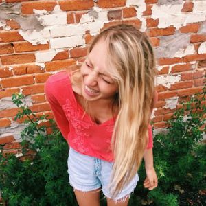 Meet your Posher, Jessica