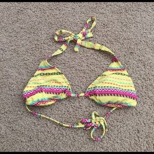 Like new roxy tribal triangle top