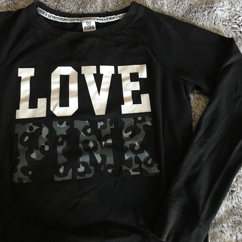 Love pink crewneck