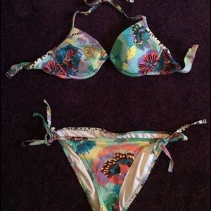 Victoria's Secret bikini