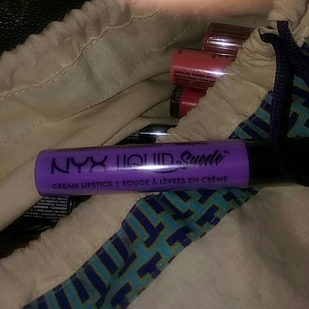 NYX LIQUID SUEDE