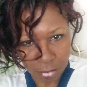 Meet your Posher, Lynne