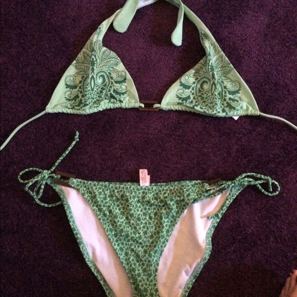 Victoria's Secret bikini