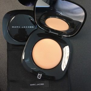 Marc Jacobs Perfection Powder : Golden