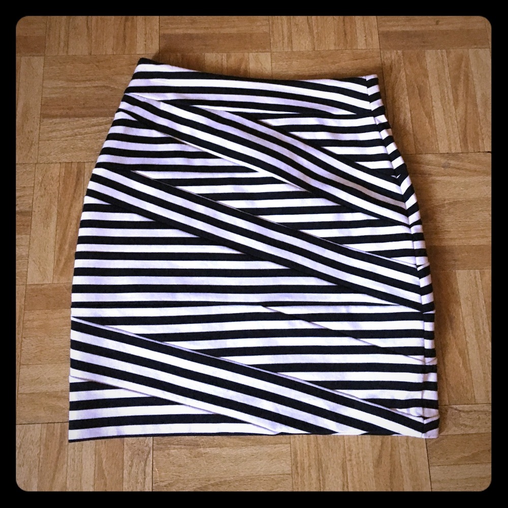 Express Bandage Skirt