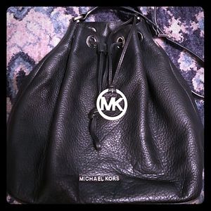 Michael Kors Black Leather draw sting handbag