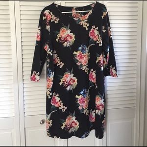 Black floral 3/4 sleeved dress