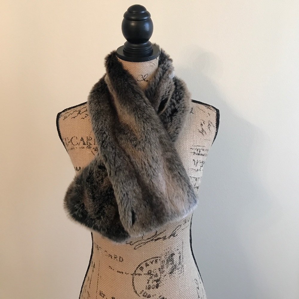 Faux fur scarf
