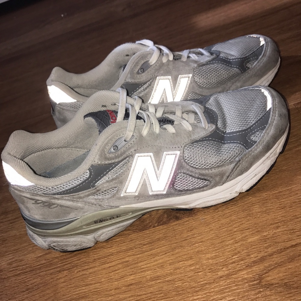 NEW BALANCE SHOES