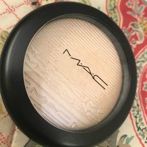 MAC / DOUBLE GLEAM & SHOW GOLD