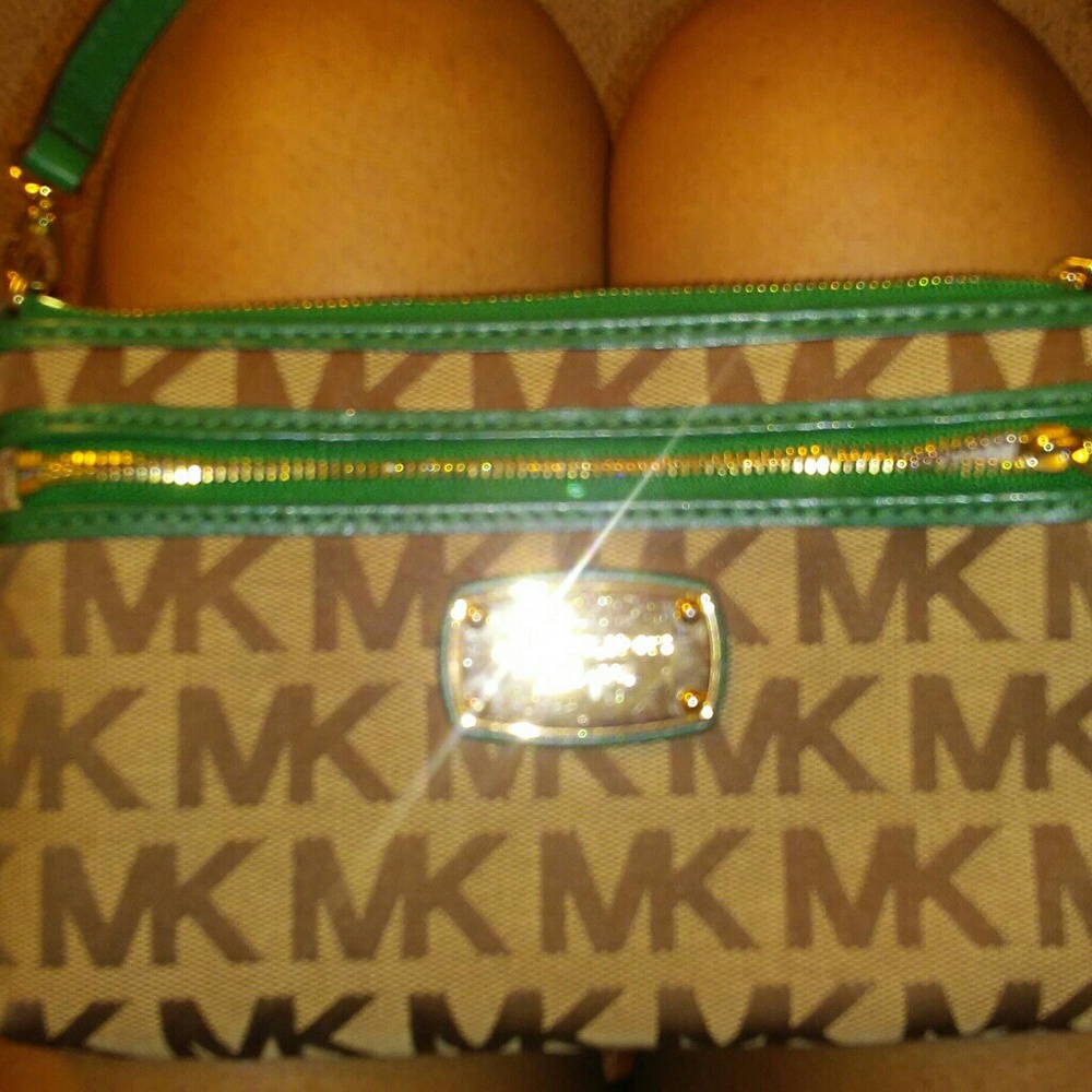 Michael Kors Wallet/Mini purse
