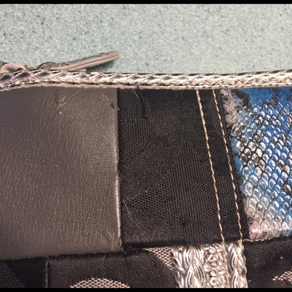 Shoulder bag - Picture 2 of 5