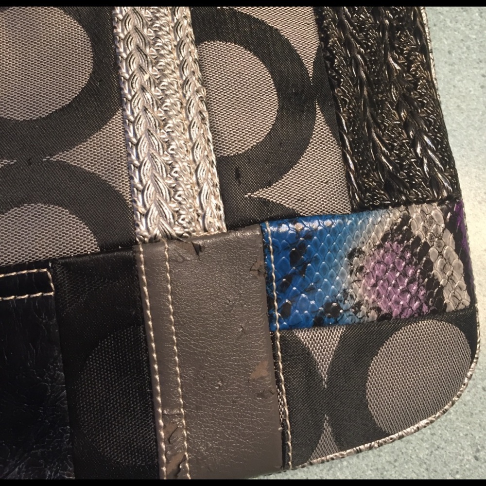 Shoulder bag - Picture 3 of 5