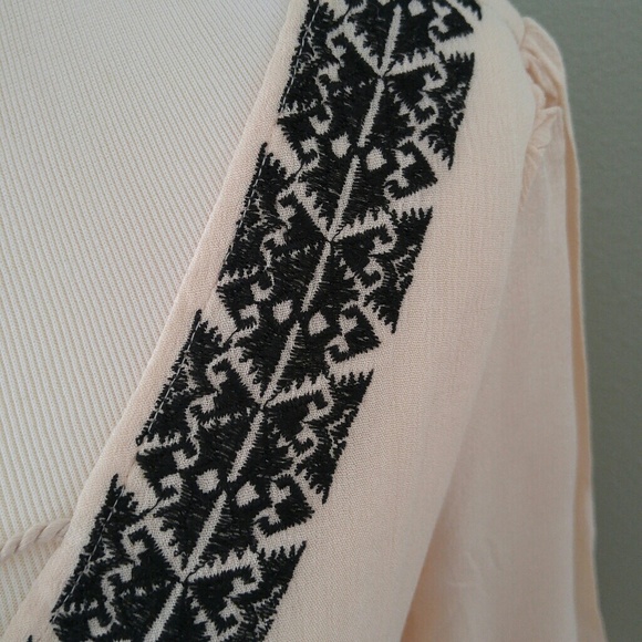 Medium Embroidered fringe sleeved tunic dress - Picture 5 of 7