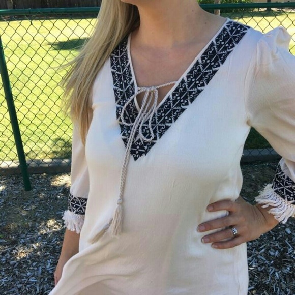 Medium Embroidered fringe sleeved tunic dress - Picture 4 of 7