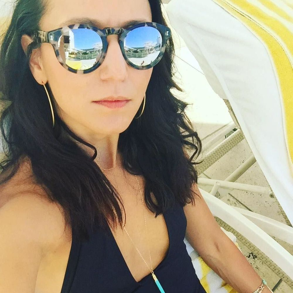 Meet your Posher, Elif