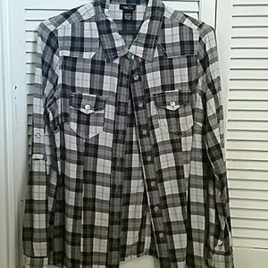 Long sleeve womens button up shirt, good condition