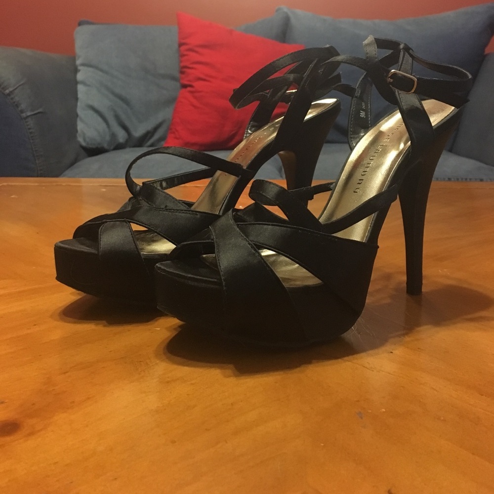 Chinese laundry black heels 👠