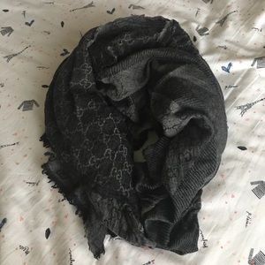 gucci scarf
