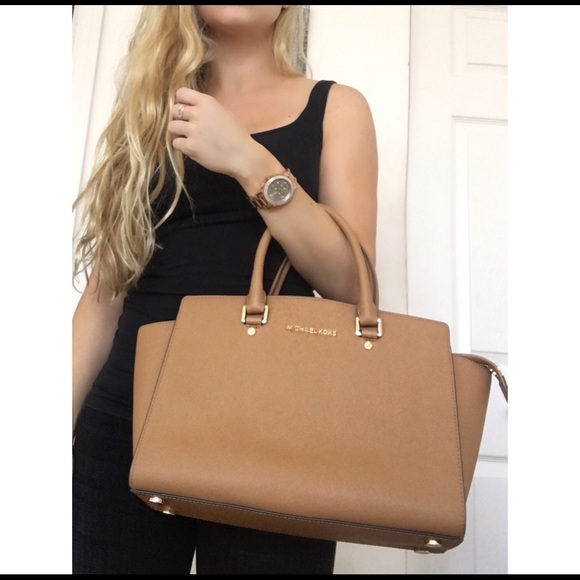 🚫SOLD🚫 SELMA MEDIUM SAFFIANO LEATHER SATCHEL - Picture 3 of 3