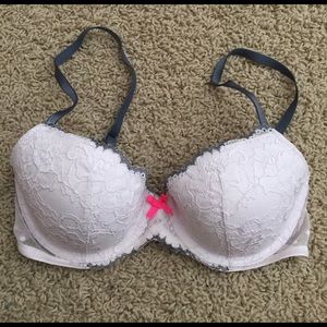 like new VS lined Demi