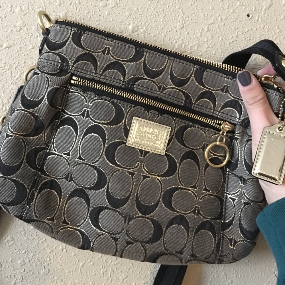 coach crossbody with adjustable strap