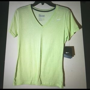 Nike Dri Fit Medium Tee Cotton Blend