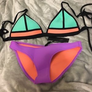 Triangle bikini bottom