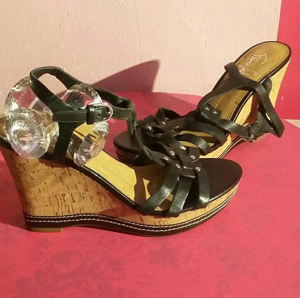 Casual sandals