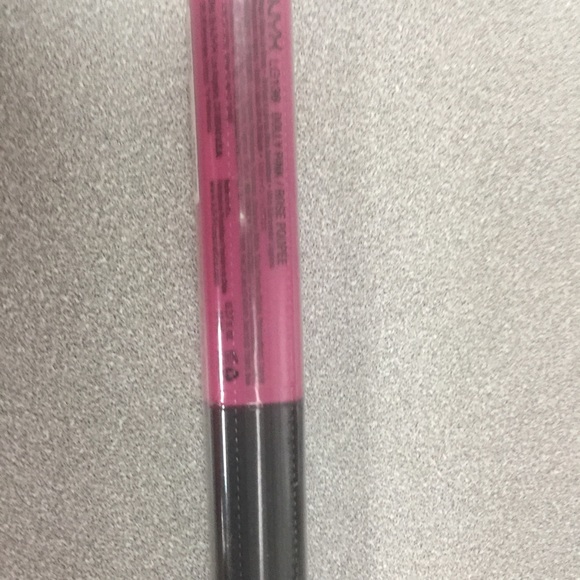 NYX  Mega Shine Lip Gloss - Picture 3 of 3