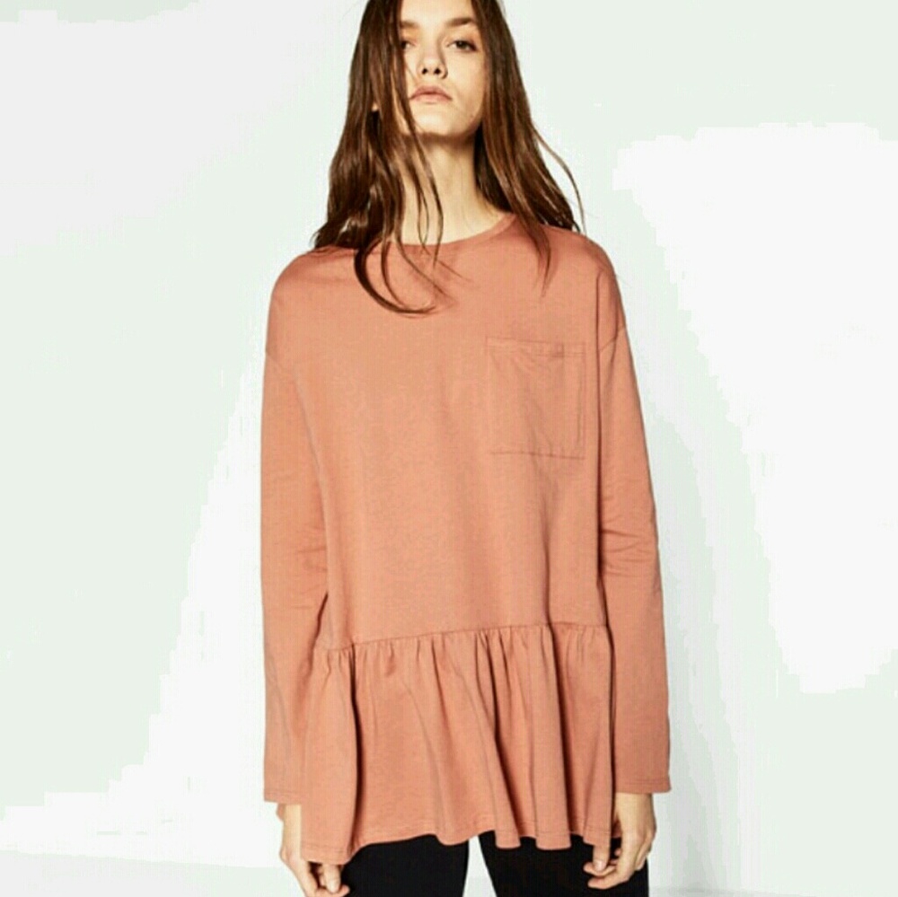 Zara seamed hem tshirts size large. I want to buy