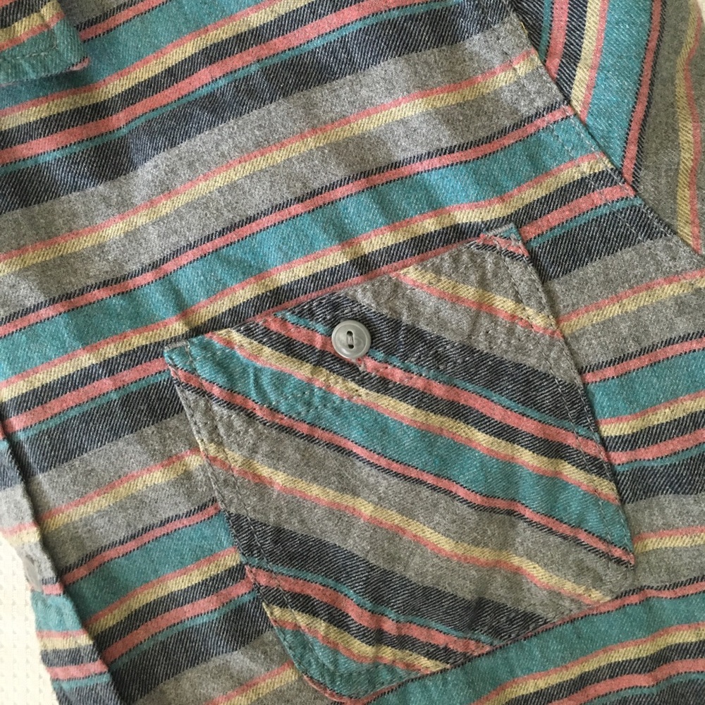 Casual button down - Picture 3 of 6