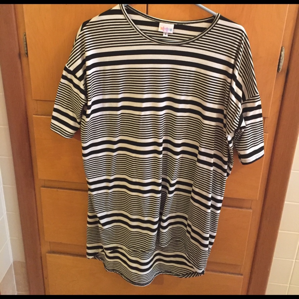 LuLaRoe Irma top