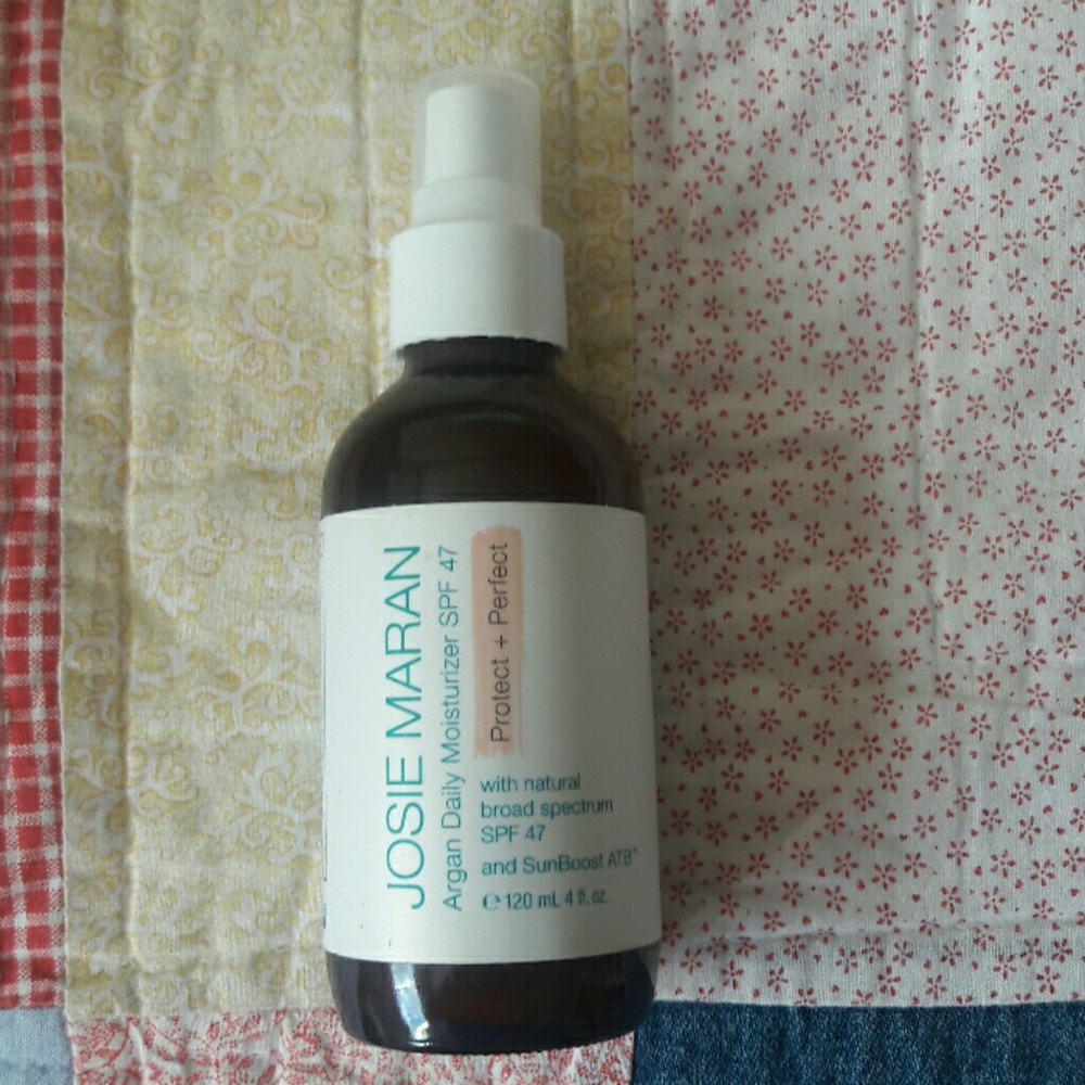 Josie Maran protect and perfect