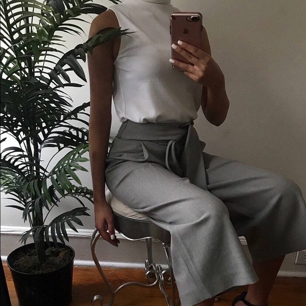 Meet your Posher, Dina