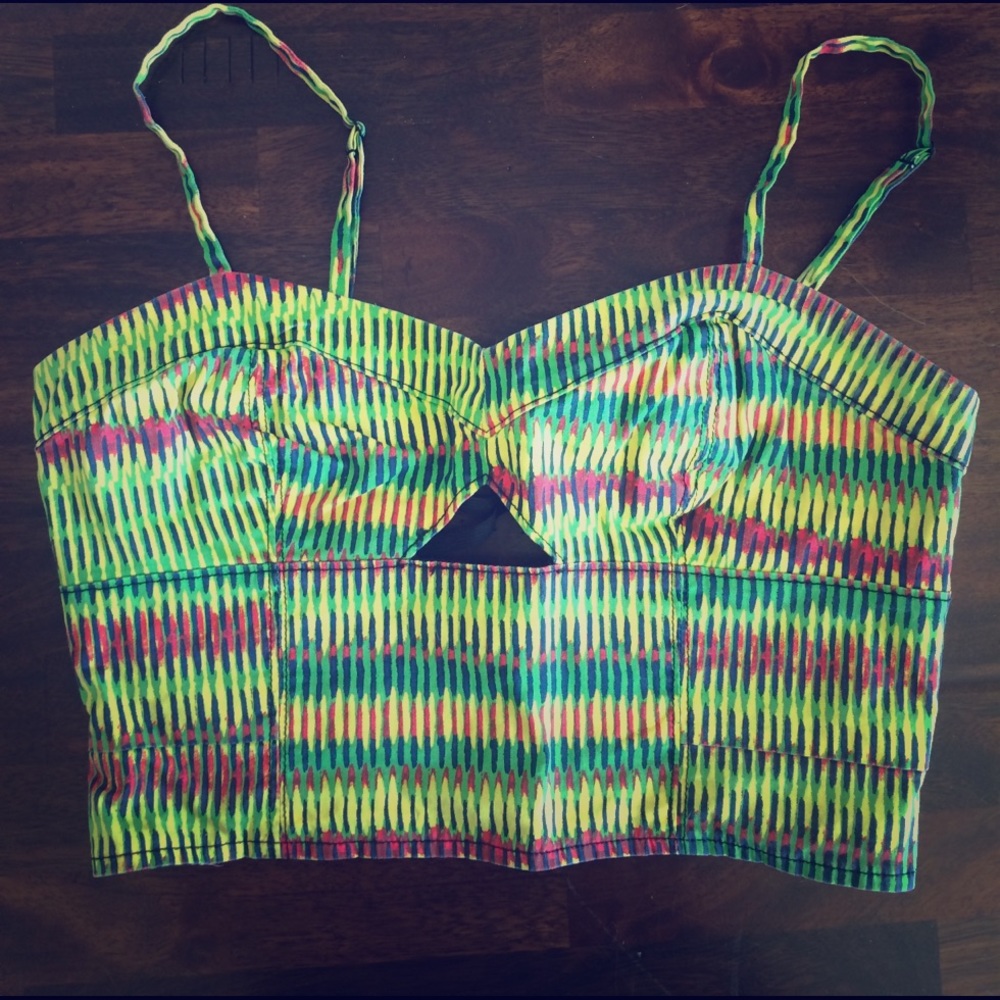 Urban Outfitters crop top EUC