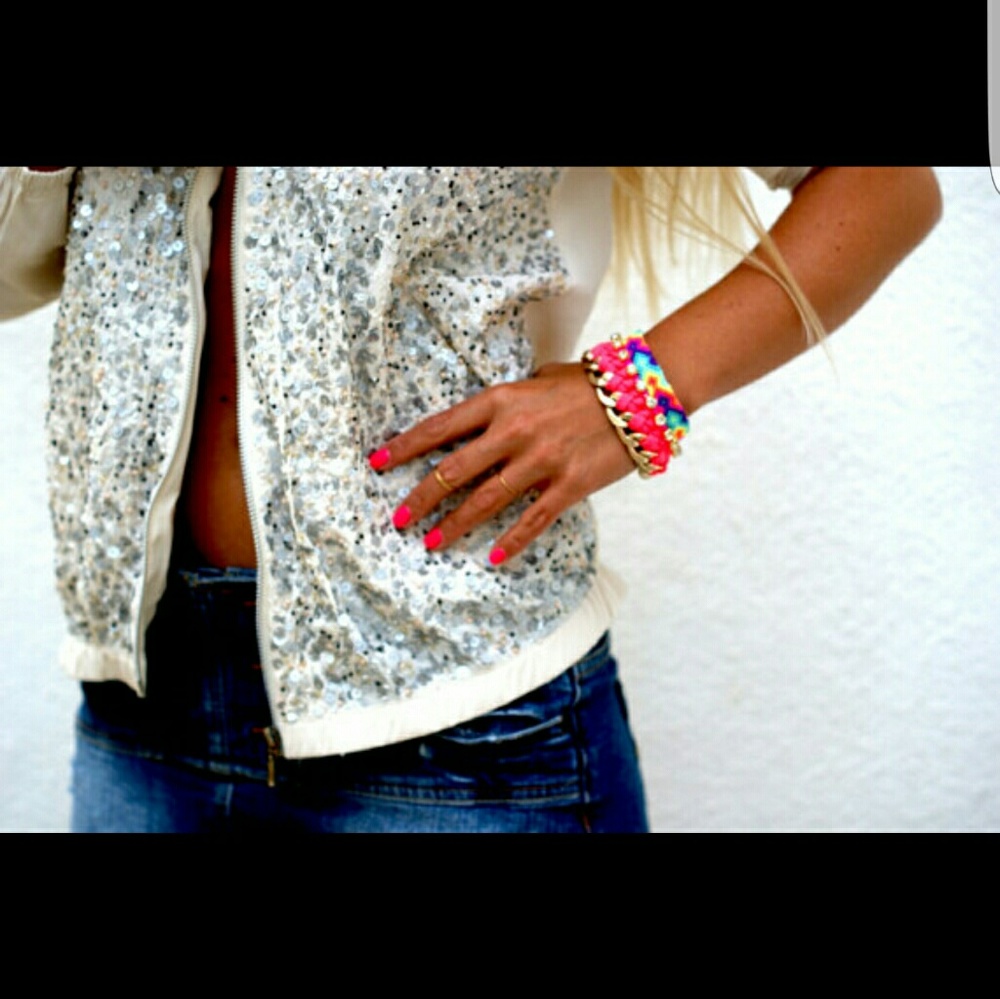 Statement Friendship Cuff - Picture 2 of 3