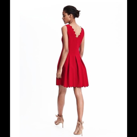 💓2x HP 🎉Banana republic scallop pocket dress - Picture 3 of 7