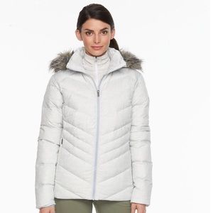 Columbia winter jacket w/ fur hood!